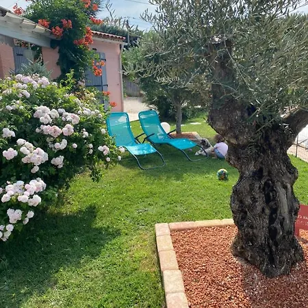 D'hotes Vaucluse Bed & Breakfast Bollène