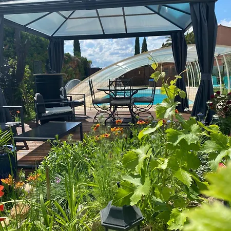D'hotes Vaucluse Bed & Breakfast
